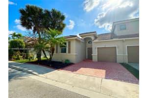 841 Nw 130th Ave 841, Pembroke Pines