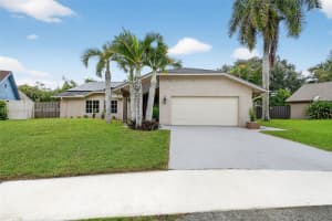 530 Nw 78th Ter, Plantation