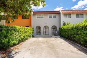 7305 W 2nd Ct, Hialeah