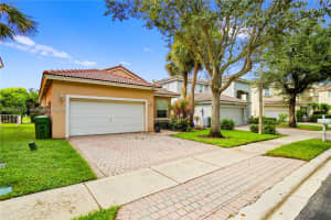 1840 Nw 78th Ave, Pembroke Pines