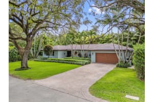 1360 Mendavia Ave, Coral Gables