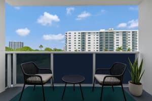 7501 E Treasure Dr 3m, North Bay Village