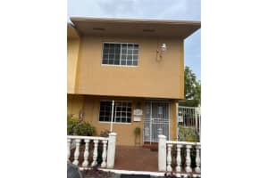 627 W 68th St 627, Hialeah