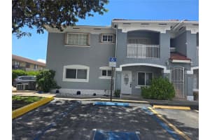 2850 W 80th St 110-4, Hialeah