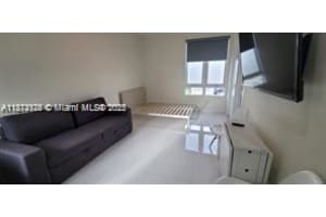 6435 Nw 105th Ct 6435, Doral