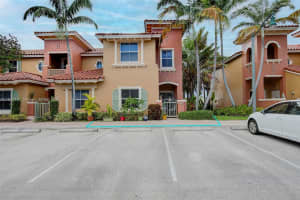 814 Sw 143rd Ter 208, Pembroke Pines