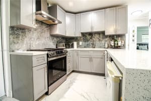 5601 Sw 38th St, Davie