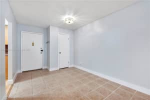 6500 Cypress Rd 107, Plantation