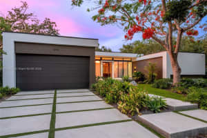12100 Sw 79th Avenue, Pinecrest