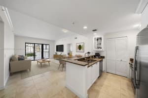 100 Andalusia Ave 702, Coral Gables