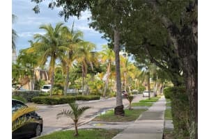3768 Ne 167th St 46, North Miami Beach