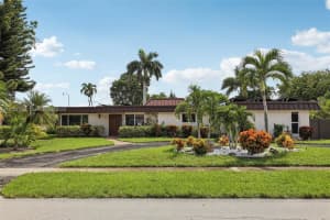20 W Tropical Way, Plantation