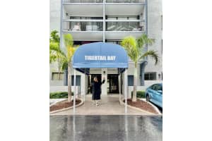 2715 Tigertail Ave 604, Coconut Grove