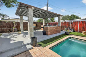 7120 Wilson St, Hollywood