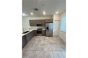 10295 Nw 64th Ter 102, Doral
