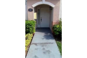 1261 Se 28th Ct 103, Homestead