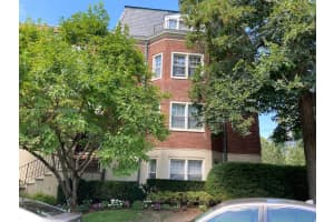 1 Chateaux Circle 1d, ,