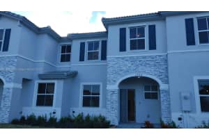 1766 Se 26th Rd, Homestead