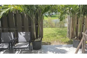 8203 Nw 9th Ct 2, Plantation