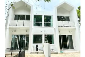 5728 Nw 5th Court Th-1, Miami
