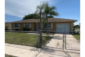2707 Essex Ct A, Fort Pierce