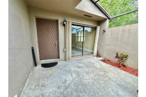 12307 Nw 13th Ct, Pembroke Pines