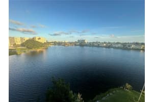 1670 Ne 191st St 315-3, Miami