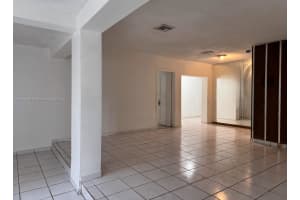 1565 Ne 141st St 1565, North Miami