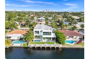 2217 Ne 17th Ter, Wilton Manors