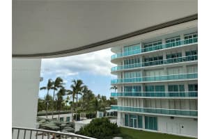 10155 Collins Ave 303, Bal Harbour