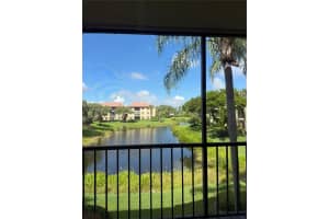 5147 Europa Dr N, Boynton Beach