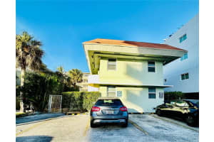 2021 Bay Dr 3, Miami Beach