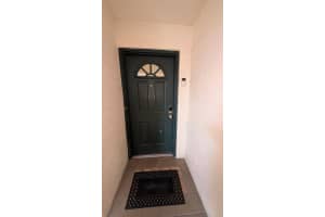 6292 Nw 186th St 212, Hialeah