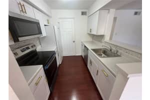2341 Nw 33rd St 409, Oakland Park