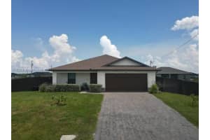 3903 Nw 38th St, Cape Coral