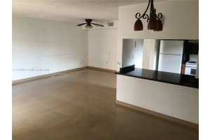 5825 W 25 Ct 304, Hialeah