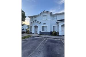 7353 Nw 174th Ter 107, Hialeah