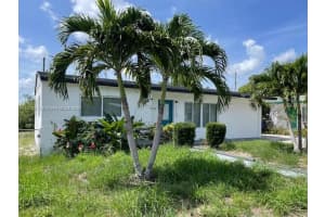 1117 W 26th Ct, Riviera Beach