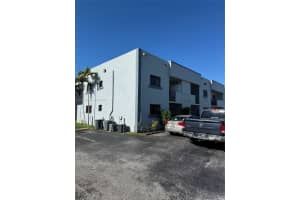 1300 W 41st St 102, Hialeah