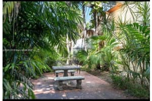 730 12th St 9, Miami Beach