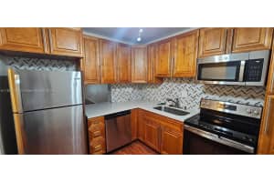 1080 Del Lago Cir 202, Sunrise