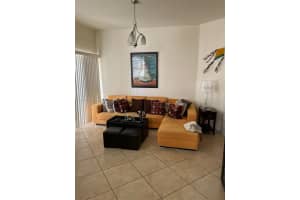 11401 Nw 89th St 104, Doral