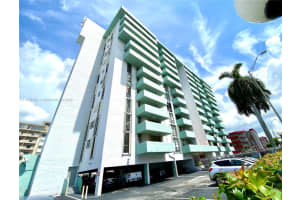 1825 W 44th Place 1002, Hialeah