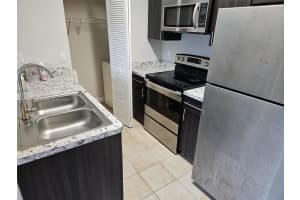 9030 Nw 32nd St, Coral Springs