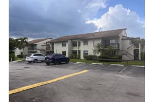 425 Nw 210th St 203, Miami Gardens