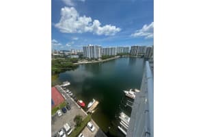 18081 Biscayne Blvd 1502-4, Aventura
