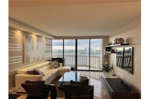 1000 Island Blvd 2512, Aventura