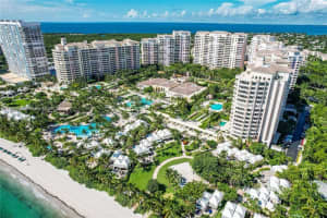 781 Crandon Blvd 106, Key Biscayne