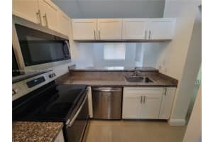 958 Coral Club Dr 958, Coral Springs