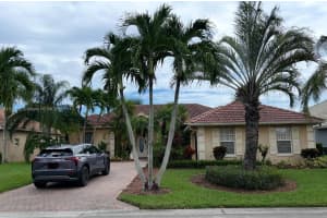 415 Nw Dover Ct, Port Saint Lucie